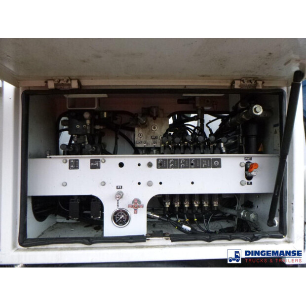 2018 مرسيدس بنز AROCS 3240-43070857