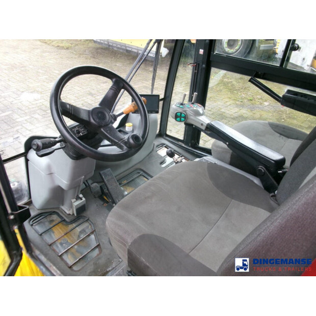 2018 Johnston C202-43070950