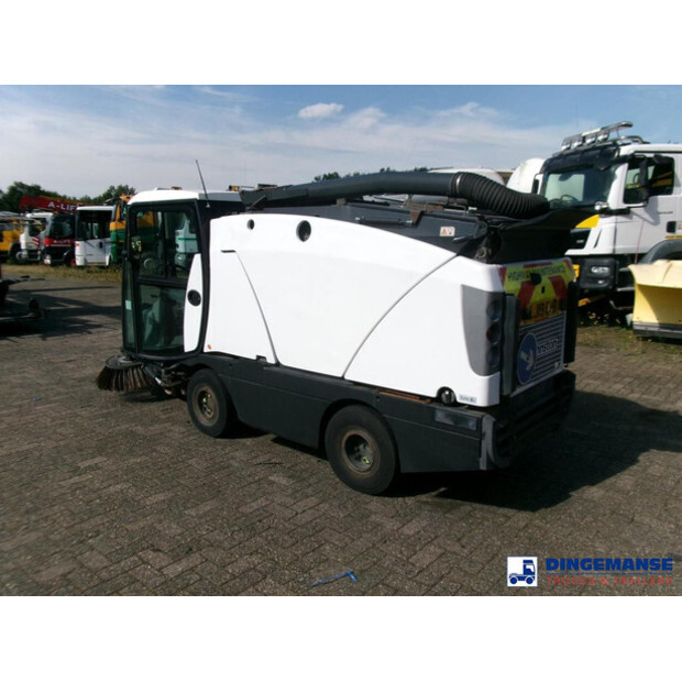 2019 Johnston C202-43070999