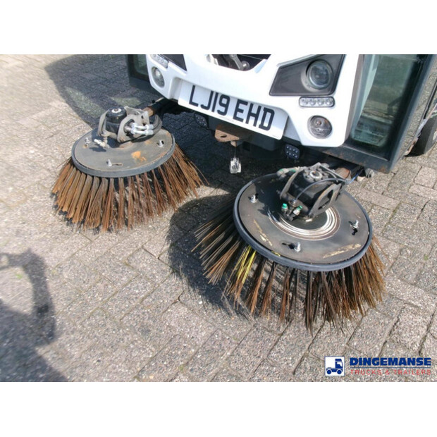 2019 Johnston C202-43071002