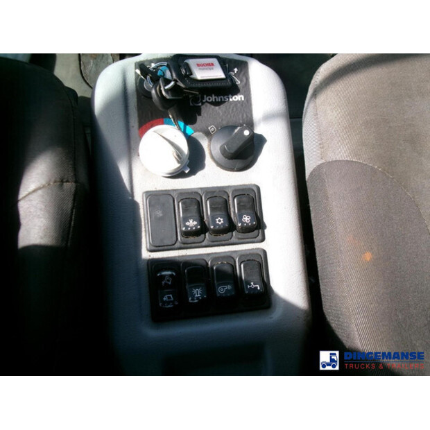 2019 Johnston C202-43071007