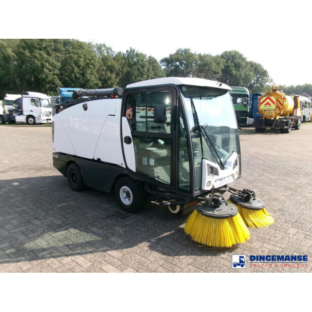 2019 Johnston C202-43071013