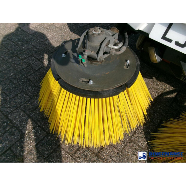 2019 Johnston C202-43071018