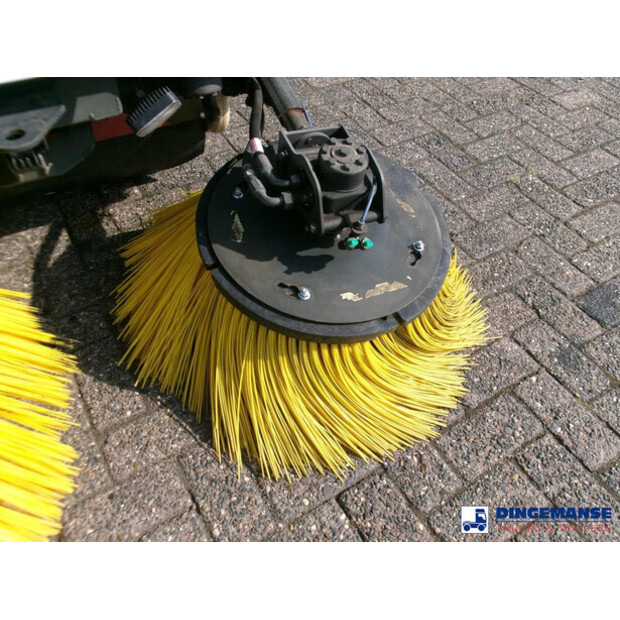 2019 Johnston C202-43071019