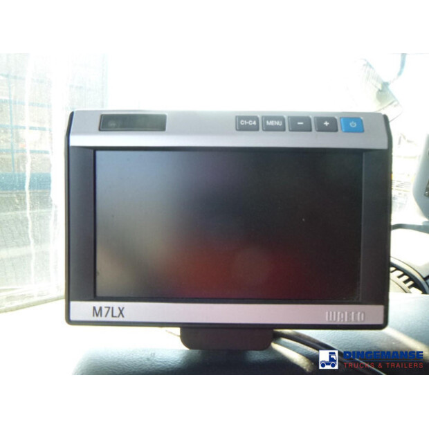 2005 Scania P420-43071721