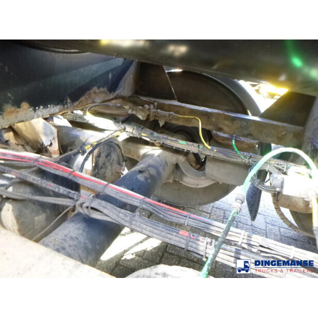 2006 WHALE OTHERS-43071997