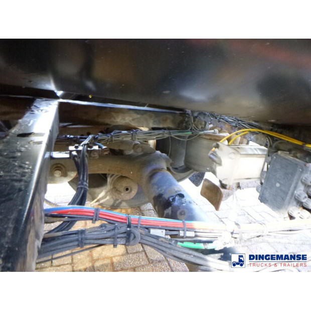 2006 WHALE OTHERS-43071998