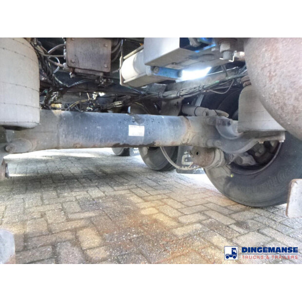 2006 WHALE OTHERS-43071999