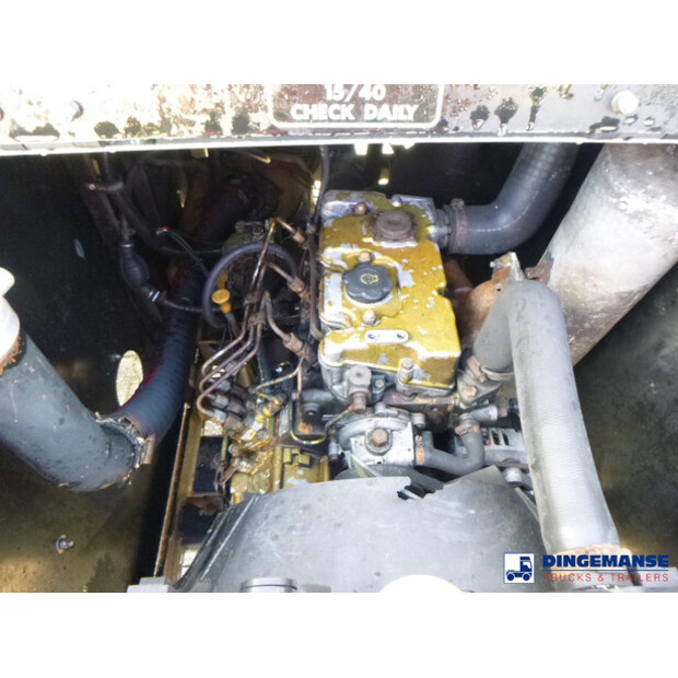 2006 WHALE OTHERS-43072005