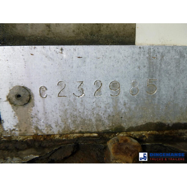 2006 WHALE OTHERS-43072014