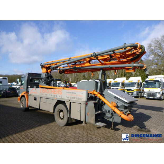 2002 Mercedes-Benz ATEGO-43072106