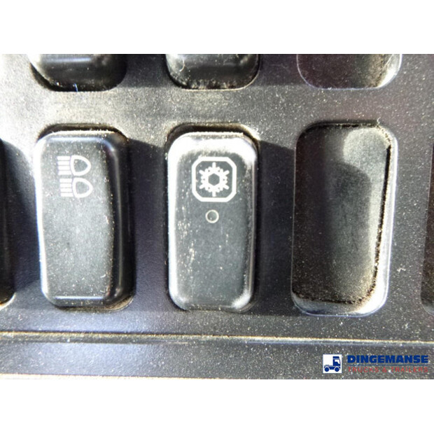 2002 Mercedes-Benz ATEGO-43072132