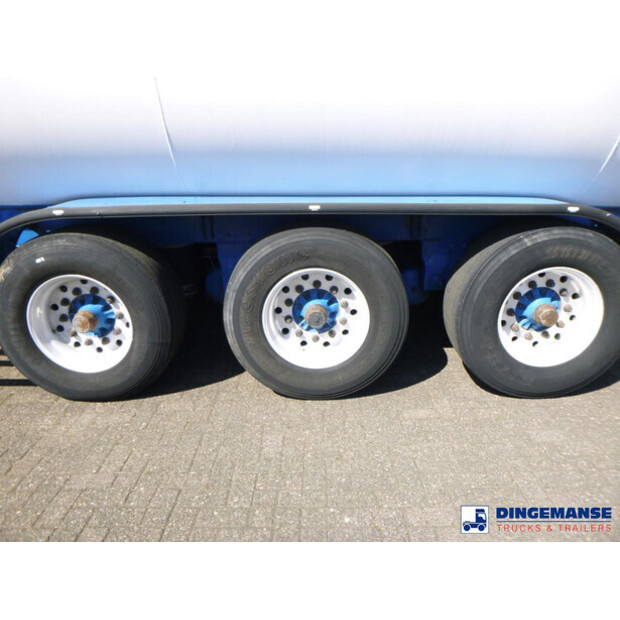 1997 إي يو OTHERS-43072739