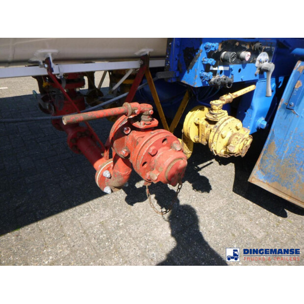 1997 إي يو OTHERS-43072759