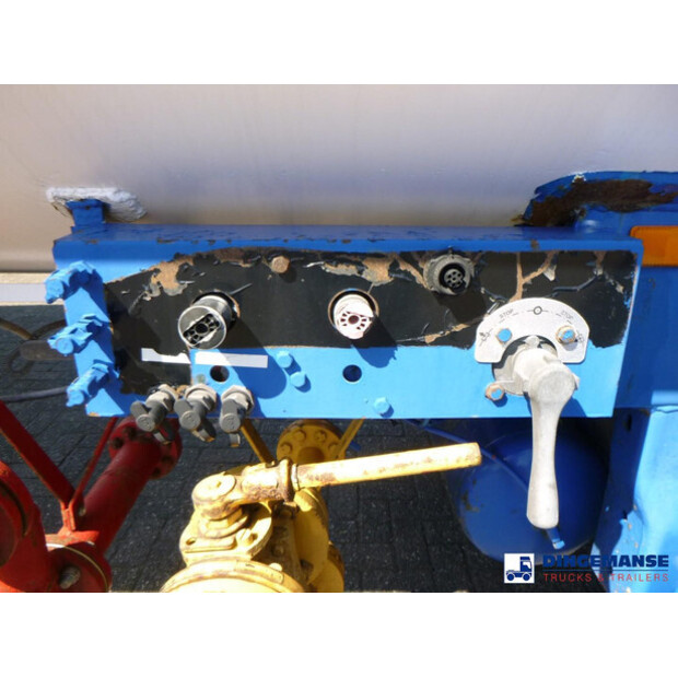 1997 إي يو OTHERS-43072760