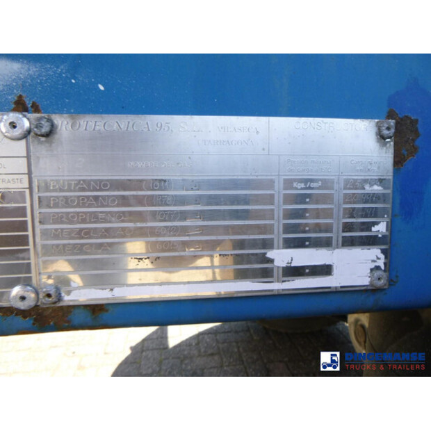 1997 إي يو OTHERS-43072830