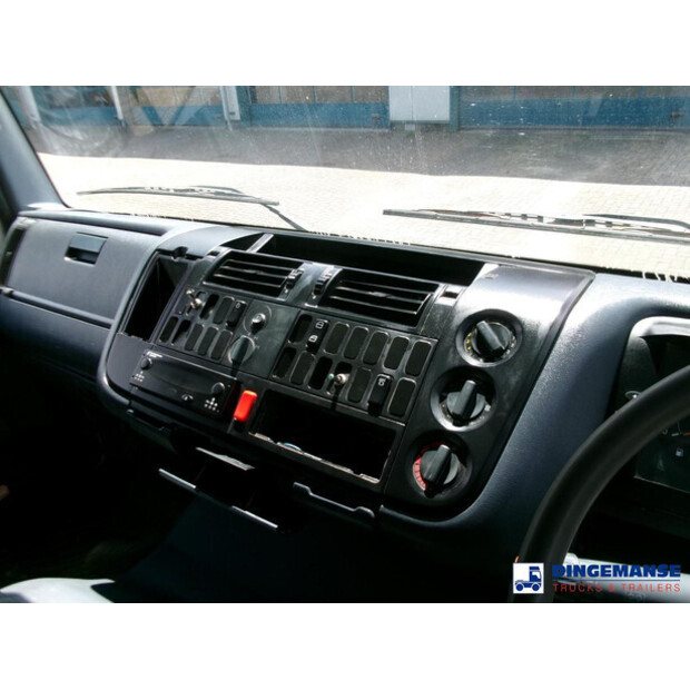 2003 Mercedes-Benz ATEGO-43073530