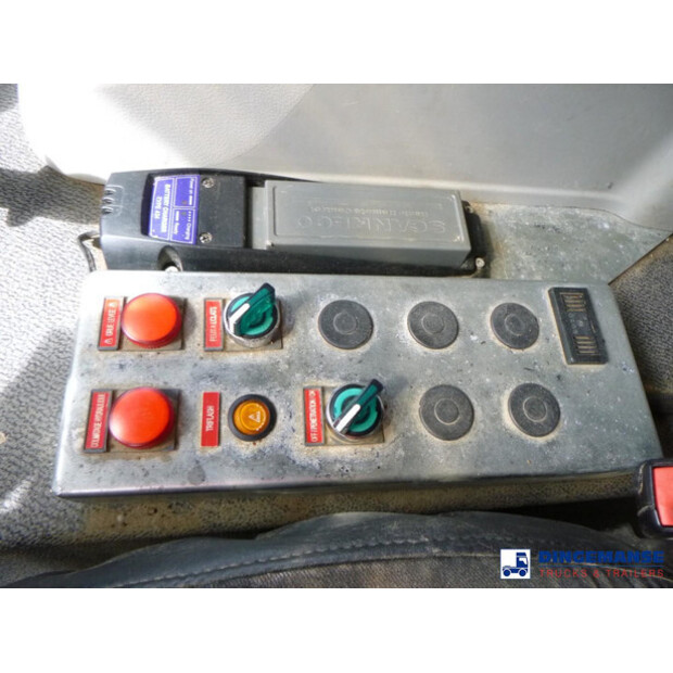 2019 رينو D 240 DTI 4x2 + Risa G2T drilling installation-43074151