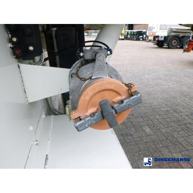 2001 لاج OTHERS-43075113