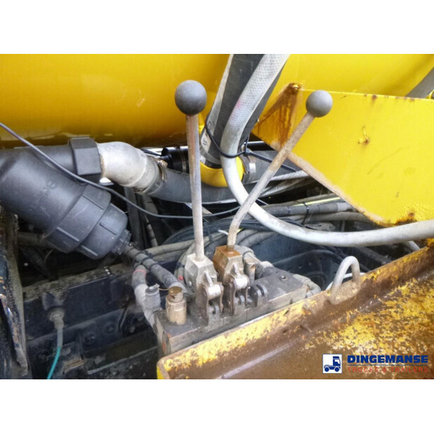 2010 Mercedes-Benz Axor 1824-43075932