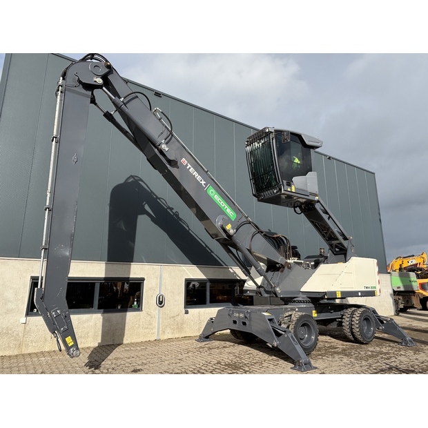 2021 FUCHS MHL340F-43082424