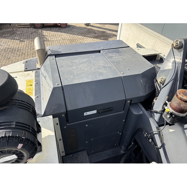 2021 FUCHS MHL340F-43082460