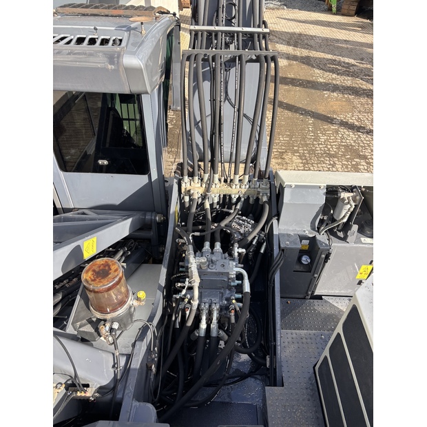 2021 FUCHS MHL340F-43082462