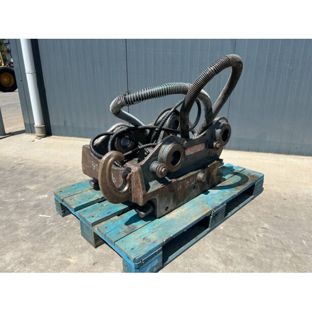 2009 OilQuick OQ70/55-43090688