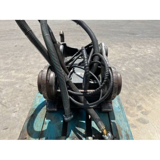 2009 OilQuick OQ70/55-43090693