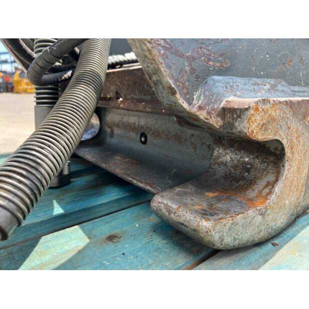 2009 OilQuick OQ70/55-43090700