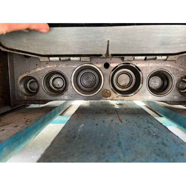 2009 OilQuick OQ70/55-43090704