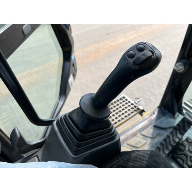 2010 Caterpillar 323D LN-43090817