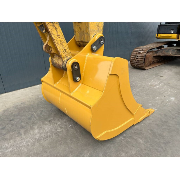 2011 كاتربيلر 329E L-43090835