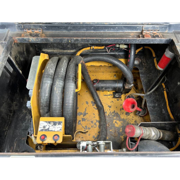 2011 كاتربيلر 329E L-43090837