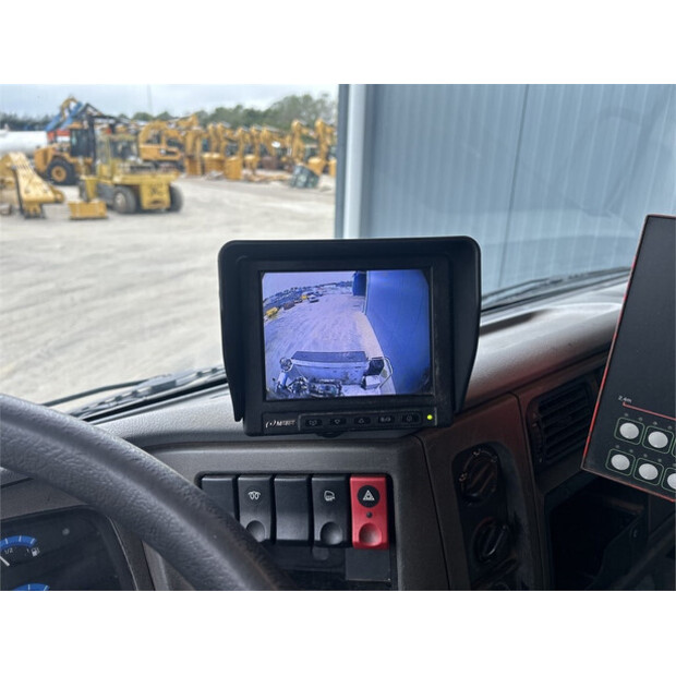 2005 رينو Rincheval-43091227