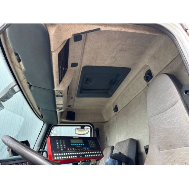 2000 Renault Rincheval-43091264