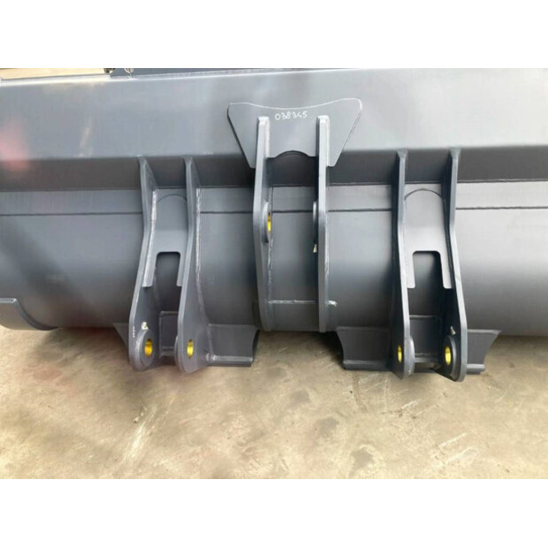 2025 Volvo L90G-43093131