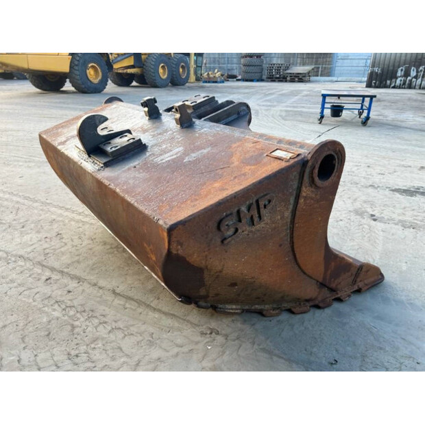 2011 فولفو S1-43093145