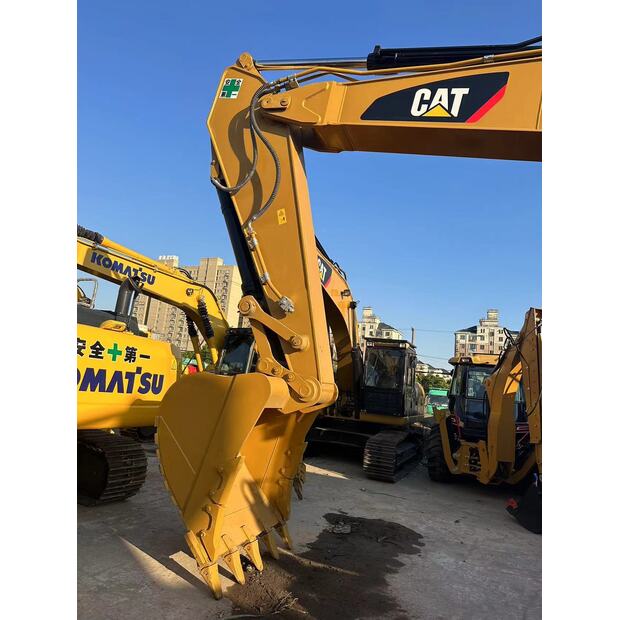 2024 Caterpillar 336D2L-43094447