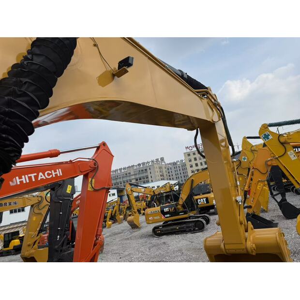 2024 Caterpillar 340D2L-43094497