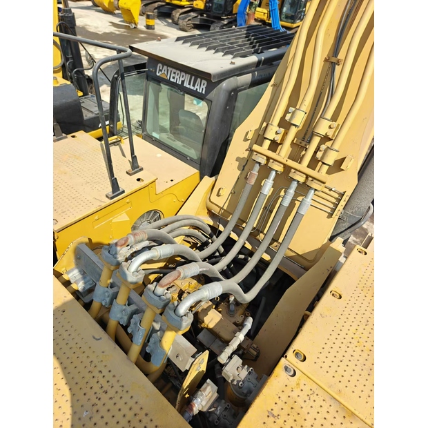 2023 Caterpillar 374D-43094615