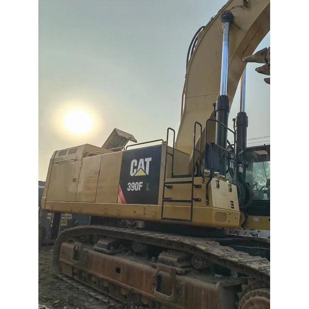 2018 كاتربيلر 390FL-43094621