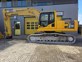 صورة ل حفارات مجنزرة 2007 كوماتسو PC210LC-8