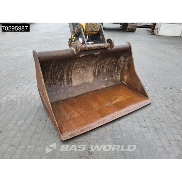 2016 ليبهير R922LC-43095214