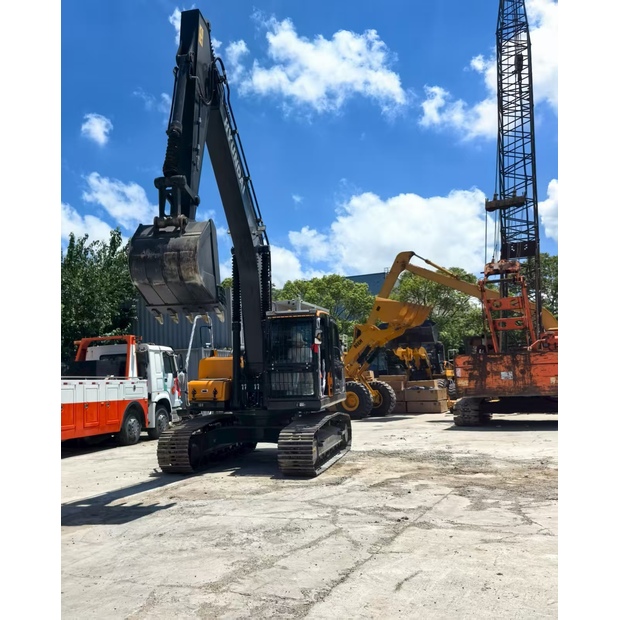 2021 Hyundai R220LC-9-43095420