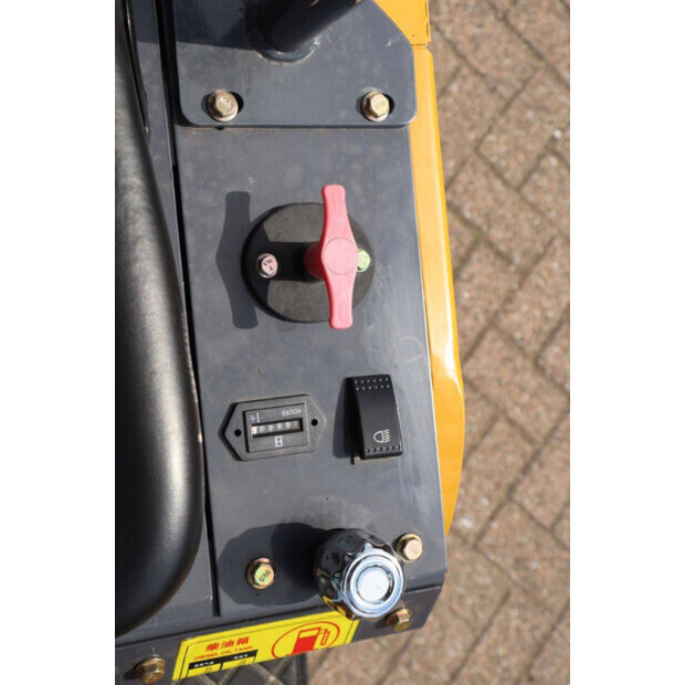 2025 Infront YFE12-43096879