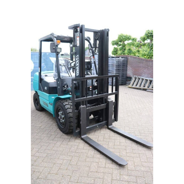 2025 LTMG FD40-43096993