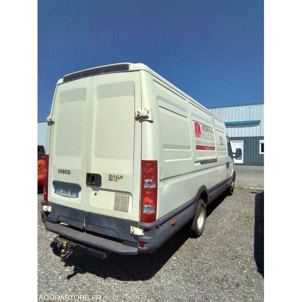 2010 Iveco 35C15-43112744