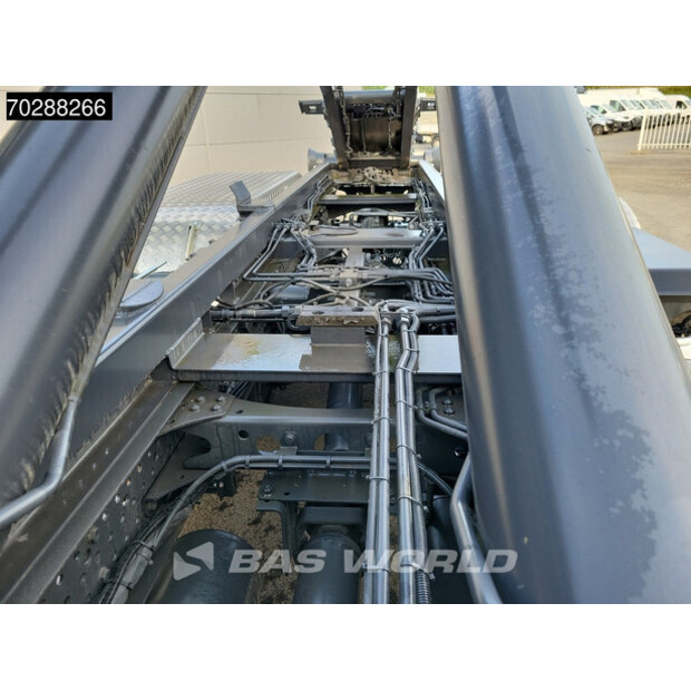 2022 Mercedes-Benz Actros 2745-43113422