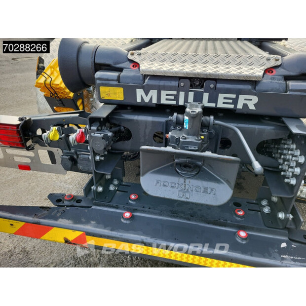 2022 Mercedes-Benz Actros 2745-43113428